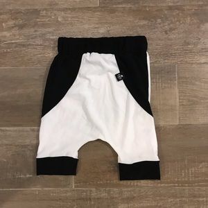 2T black and white shorts